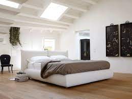 Es gibt viele bettgestelle mit kopfteil, aber es eignen sich noch lange nicht alle für ein freies aufstellen im raum. Signature Home Collection Lampen Accessoires Mobel Munchen Betten Fur Lattenrost