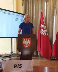 Czy przejście do polityki się opłaciło? Kompletna Kompromitacja Znanej Aktorki Na Antenie Dominika Chorosinska Nie Wiedziala Ilu Jest Poslow Wideoportal Tv Plotki Gwiazdy Komentarze Wideoportal Tv