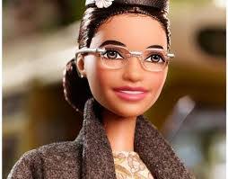 Elizabeth Waltrip's Instagram, Twitter & Facebook