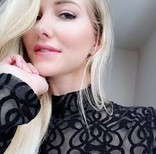 kaylee Roberson (@kayleeR45249268)