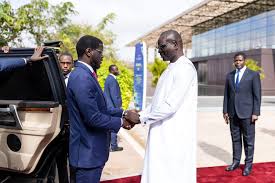 Le Président Diomaye Faye lance les concertations nationales pour une  université sénégalaise souveraine et réformée - Wassare News