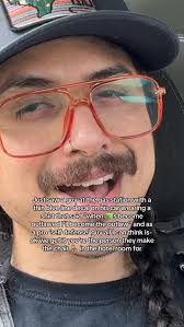 Ok tough guy have a seat 🪑😂 #ohwow #lalala #cringe #fernandocult #wowok  #hotel #chair