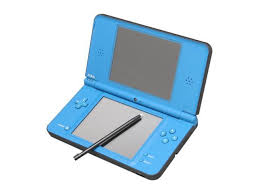 It came with new features to further improve upon the dsi such as an extra large 4.2 screen, improved battery life and a new addition, the touch pen accessory. Nintendo Dsi Xl Bundle Midnight Blue Newegg Com