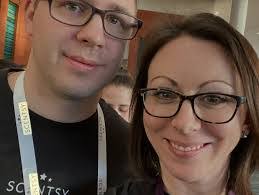 Jennifer Doerr's Instagram, Twitter & Facebook