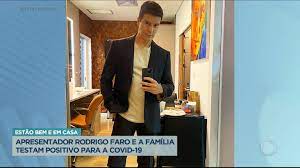 O apresentador compartilhou um clique pra lá de romântico em alto mar. Ad1 Uueuiocr M