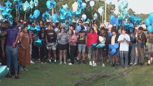 Vigil held for Silsbee High School junior that died following Monday  morning wreck