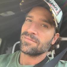 En los últimos capítulos emitidos por telefe, gastón finalmente vuelve a vivir a la casa de su amigo diego ( luciano castro ) y le entrega las llaves del. 100 Dias Para Enamorarnos Quien Es Quien En El Elenco De La Serie De Telemundo Vidamoderna Com