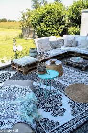 Palettenlounge Deko Inspiration Und Terrassengestaltungs Ideen Lady Stil De Paletten Lounge Diy Gartendekoration Europalette Mobel Garten