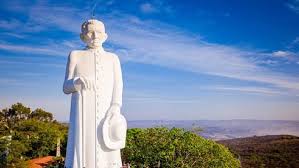 Estatua De Padre Cicero Em Juazeiro Do Norte Completa 50 Anos Com Festa E Afeto Dos Cearenses