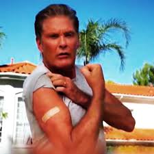 David hasselhoff is a tv actor who hit it big with two wildly successful shows: David Hasselhoff Wirbt Furs Impfen Seine Botschaft Sorgt Fur Aufsehen Stern De
