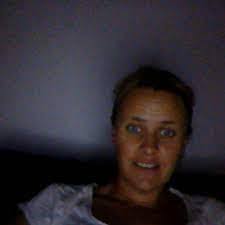 Sharon Geddes's Instagram, Twitter & Facebook