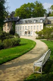 Résultat de recherche d'images pour "maison de chateaubriand la vallée aux loups"