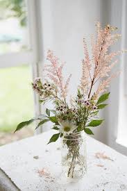 Both arrangements have amazing combination of peonies and hydrangeas — but the top is my favorite bouquet of all time. 10 Modern Flower Arrangements You Can Diy
