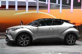 S0 le toyota c hr arrive en occasion l hybride aux tarifs plombes. Quel Toyota C Hr Choisir Dimensions Finitions Motorisations