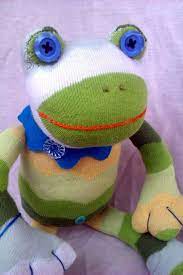 Never Throw Your Old Socks Again 10 Crafts For Kids Greenorc Sock Animals Diy Diy Socks Sock Animals