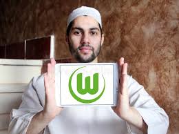 Bundesliga side vfl wolfsburg will have their logo on the kit of u.s. Vfl Wolfsburg Football Club Logo Editorial Photo Image Of Phone League 112069116