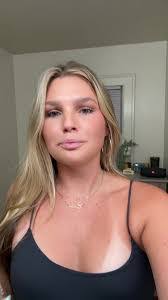 Angel Crabtree's Instagram, Twitter & Facebook