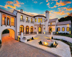 Spanish Revival Estate Featured On The Front Cover Of Luxury Home Magazine Dallas Fort Worth Mansions Elegant Home Decor Luxury Homes