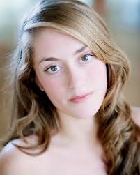 Today's guest teacher spotlight is Nicola Montt! Nicola will be joining us  as a ballet guest teacher for our last week of our Summer Intensive.  Nichola Montt, originally from Boston, MA received