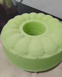 Baiklah agar tidak penasaran, yuk simak kumpulan rahasia aneka kreasi dan variasi olahan resep bolu kukus coklat lembut dan sederhana lengkap. 8 Resep Cara Membuat Kue Bolu Kukus Sederhana Anti Gagal Iniresep Com