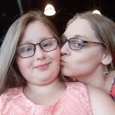 Lina Floyd's Instagram, Twitter & Facebook