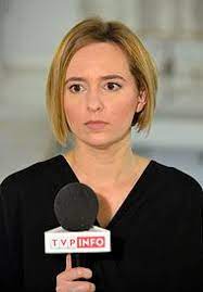 Została zawieszona przez tvp za zadawanie niewygodnych karolina lewicka była lubianą przez widzów dziennikarką, która dosyć długo wiązała karierę z tvp. Karolina Lewicka Prepedia Wolna Encyklopedia