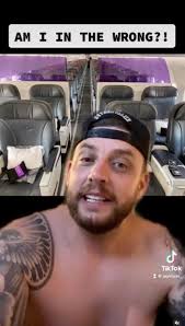 Jay Kloss's Instagram, Twitter & Facebook