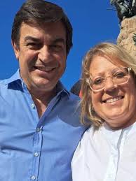 Más subibaja de intendentes de De Marchi y la aparición de "La Jubileta"