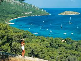 Orasul palma se afla pe coasta de sud a insulei mallorca din golful palma. Vacanta In Palma De Mallorca Zbor Din Bucuresti Calatorescu Ro