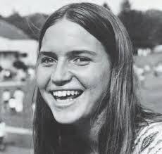 Tessa Chambers's Instagram, Twitter & Facebook