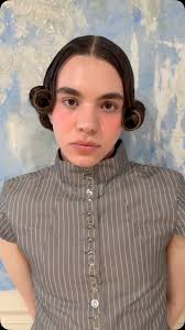 stop by the pop-up and use our vintage photo booth. get $5 credit towards  any full-sized makeup product when you purchase a photo strip 💕 store  hours: thursday through sunday, 11am -