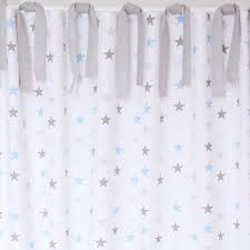 Ein Wunderschoner Vorhang Aus Baumwollstoff In Weiss Mit Grossen Sternen In Blau Hellgrau Und Grau Der Vorh Vorhang Kinderzimmer Vorhange Gardinen Kinderzimmer