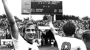 Pauli won the 102nd city derby against hamburger sv 2: Hohepunkte Im Hamburger Derby St Pauli Hsv Ndr De Sport Fussball