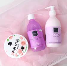 Cara memutihkan badan dengan alami. Cara Memutihkan Kulit Dengan Aman Scarlett Whitening Elin Ivana Beauty Blogger Indonesia