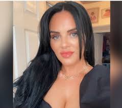 Hayley Pollard's Instagram, Twitter & Facebook