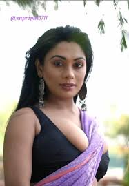 Read fresh entertainment news and gossip from the bollywood, tollywood and television serials in bengali. Pin On Bengali Woman