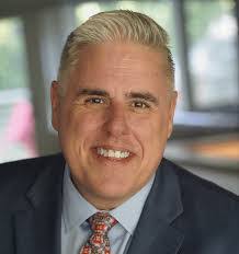 Mike Ray's Instagram, Twitter & Facebook