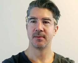 HOW CREATIVE LEADERS USE HIGH COMPUTE TRENDS TO POWER BREAKTHROUGHS IN  THEIR INDUSTRIES