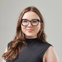 Amy Scribner's Instagram, Twitter & Facebook