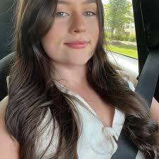 Are there bars in Conroe showing Love Island?