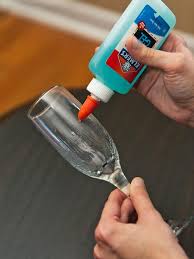 How To Make Glitter Champagne Flutes Diy Wine Glasses Champagne Flutes Diy Glitter Wine Glasses