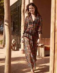Check spelling or type a new query. Robe Noire Longue Imprime Fleuri Libra From Maison 123 On 21 Buttons