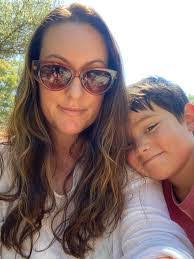 Bronwyn Olsen's Instagram, Twitter & Facebook