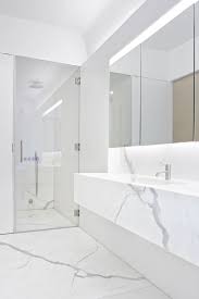 Quarried from italy, calacatta gold marble is a great choice for a luxurious bathroom design. Pin By Vmarble On Home Bathroom Marble Bathroom Designs White Bathroom Designs White Marble Bathrooms
