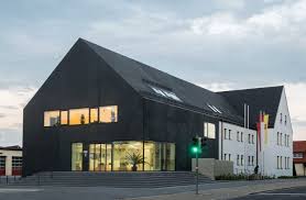 Rathaus Und Burgerzentrum In Strullendorf Geneigtes Dach Buro Gewerbe Baunetz Wissen Burgerzentrum Architektur Architektur Zeichnungen