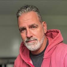 Kathleen Speed's Instagram, Twitter & Facebook