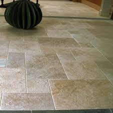 Dalle Travertin Aurore En Opus Romain Pierre Naturelle Bca Materiaux Carrelage Travertin Carrelage Travertin
