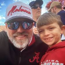 Wes Henderson (@Coach_Hendu11)