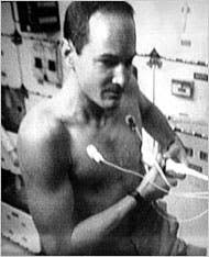 G. David Low, 52, Astronaut and Aerospace Executive, Dies