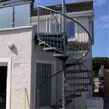 Jun 03, 2021 · esta vivienda obra del arquitecto español fernando higueras se encuentra en la zona de somosaguas de pozuelo de alarcón y se vende actualmente por 2,75 millones de euros. China Precio De Fabrica De Acero Al Carbono Escalera De Caracol Para Interior Exterior Comprar Escalera De Caracol En Es Made In China Com